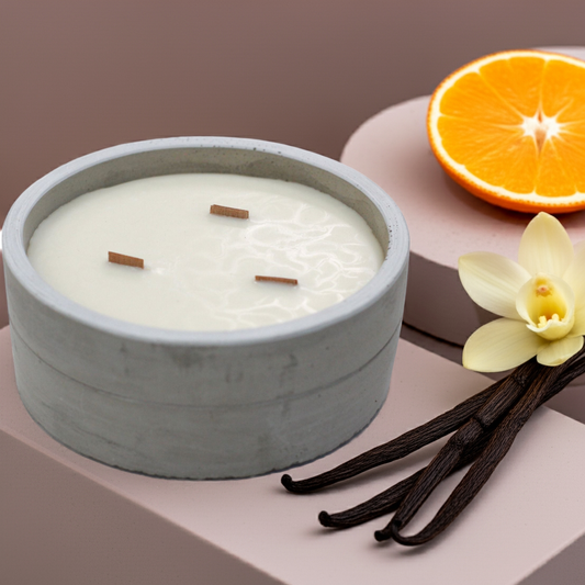 Round Wooden Wick, Crushed Vanilla & Orange Candle