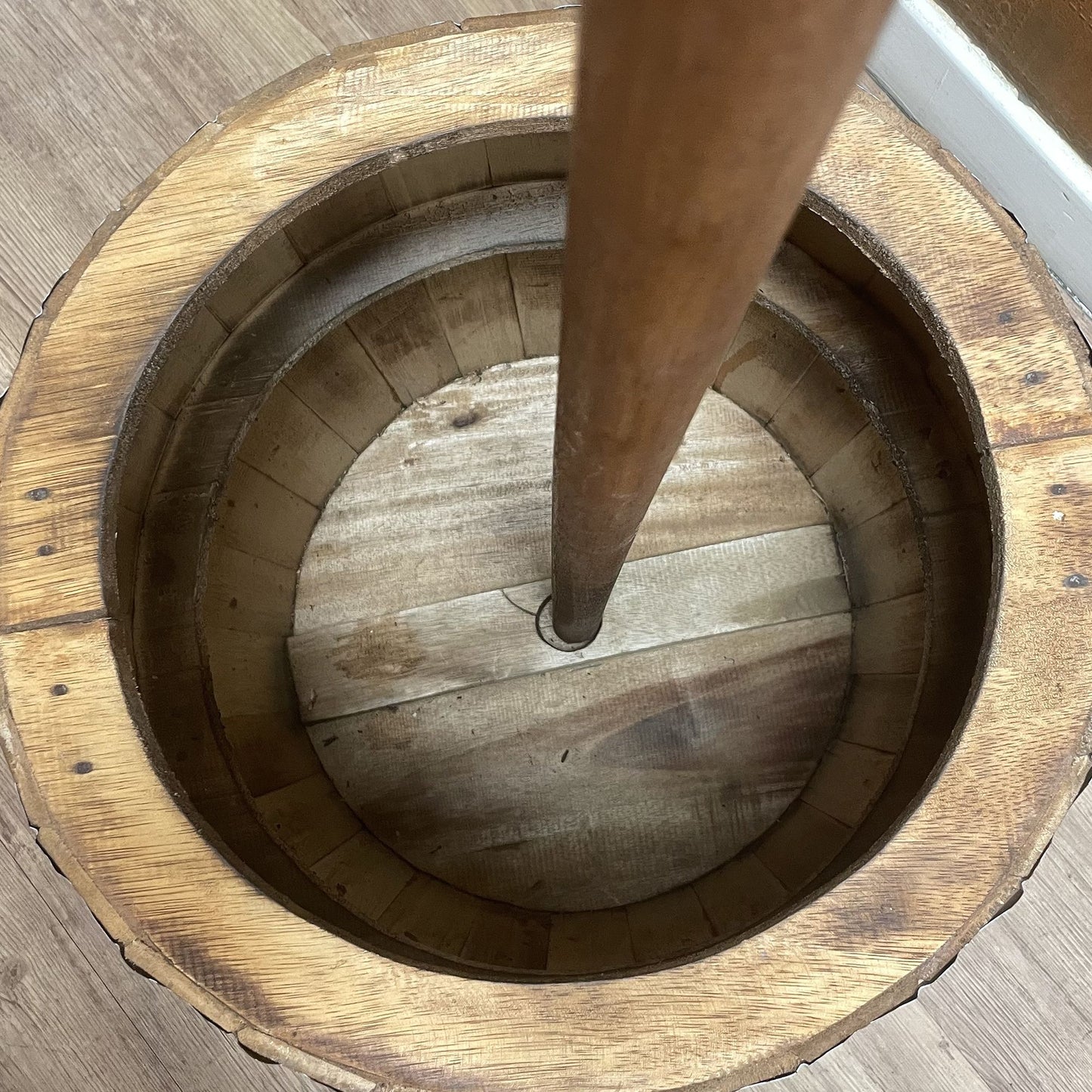 Parasol Base & Beer Barrel Table – Natural Wood 60 x 48.5 cm